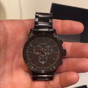 BRAND NEW NIXON WATCH MUST SELL
